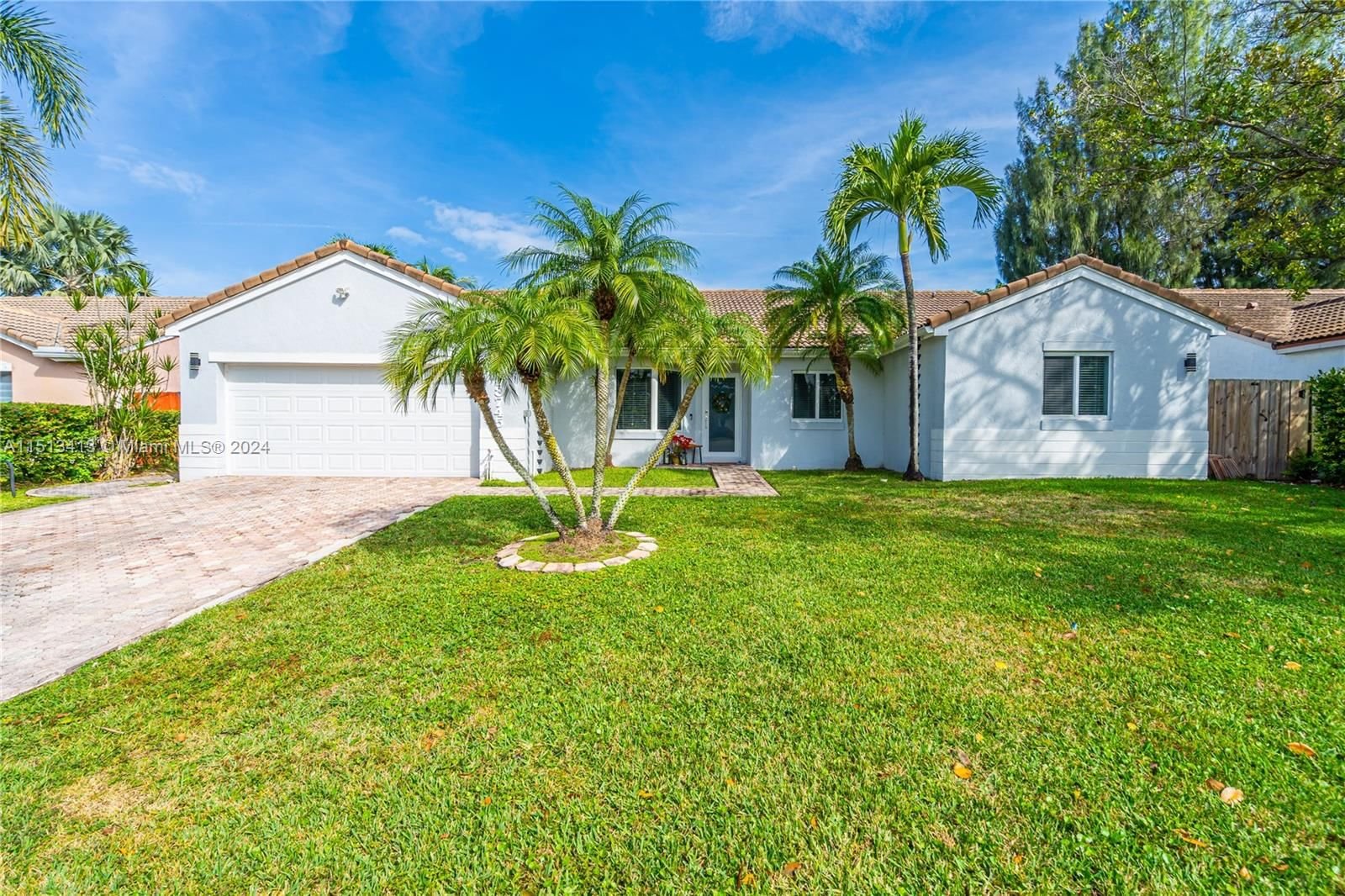 Real estate property located at 13745 176th Ter, Miami-Dade County, THREE LAKES, Miami, FL