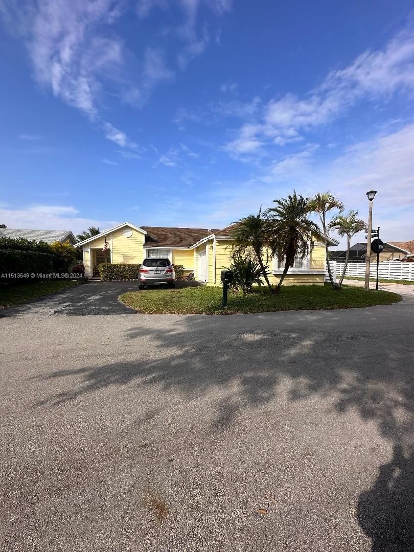 Real estate property located at , Miami-Dade County, ROYAL GLEN, Miami, FL
