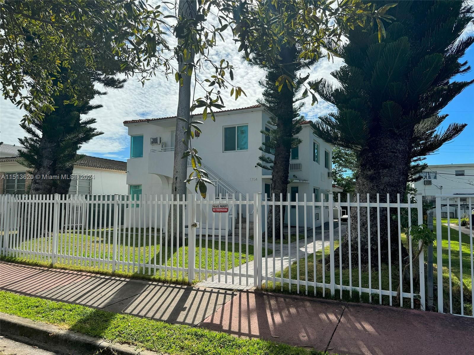 Real estate property located at 1754 Marseille Dr, Miami-Dade, ISLE OF NORMANDY MIAMI VI, Miami Beach, FL