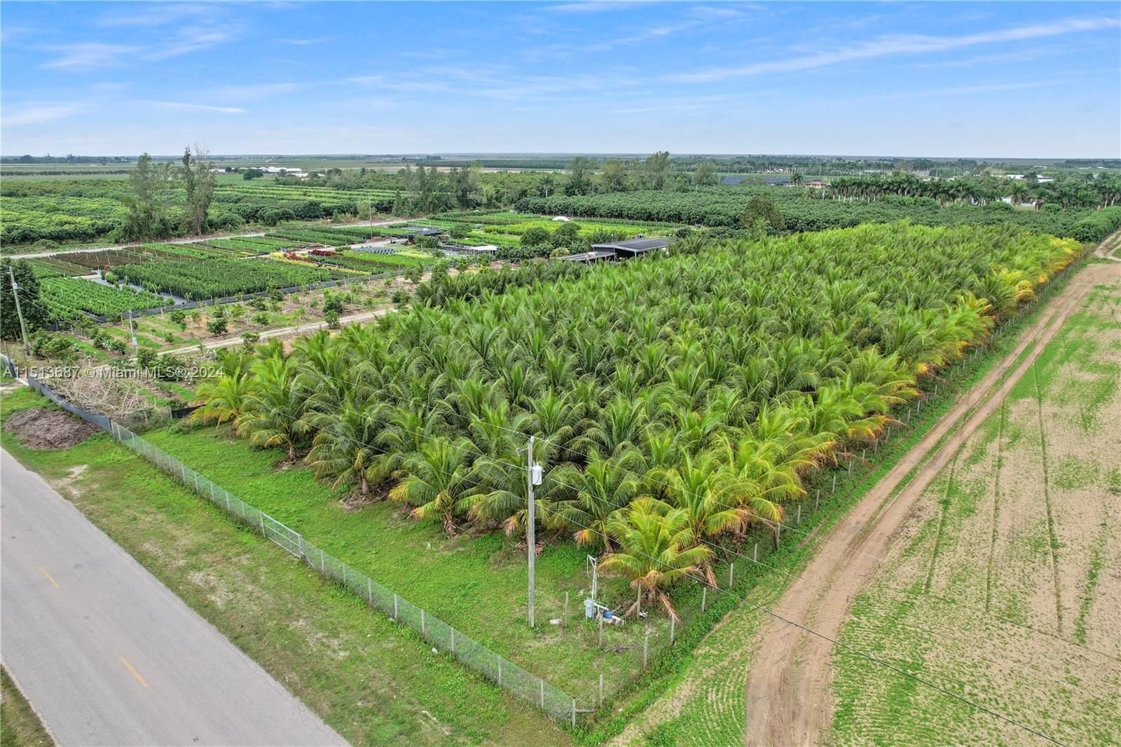 Real estate property located at 310XX 217 AVE, Miami-Dade County, 2.5 ACRE GROVE REDLAND, Unincorporated Dade County, FL