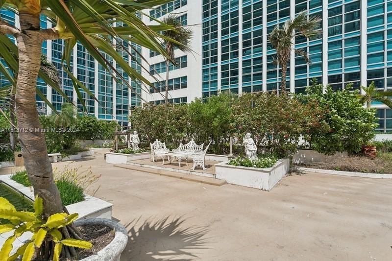 Real estate property located at 5055 Collins Ave #5E, Miami-Dade County, CRYSTAL HOUSE CONDO, Miami Beach, FL