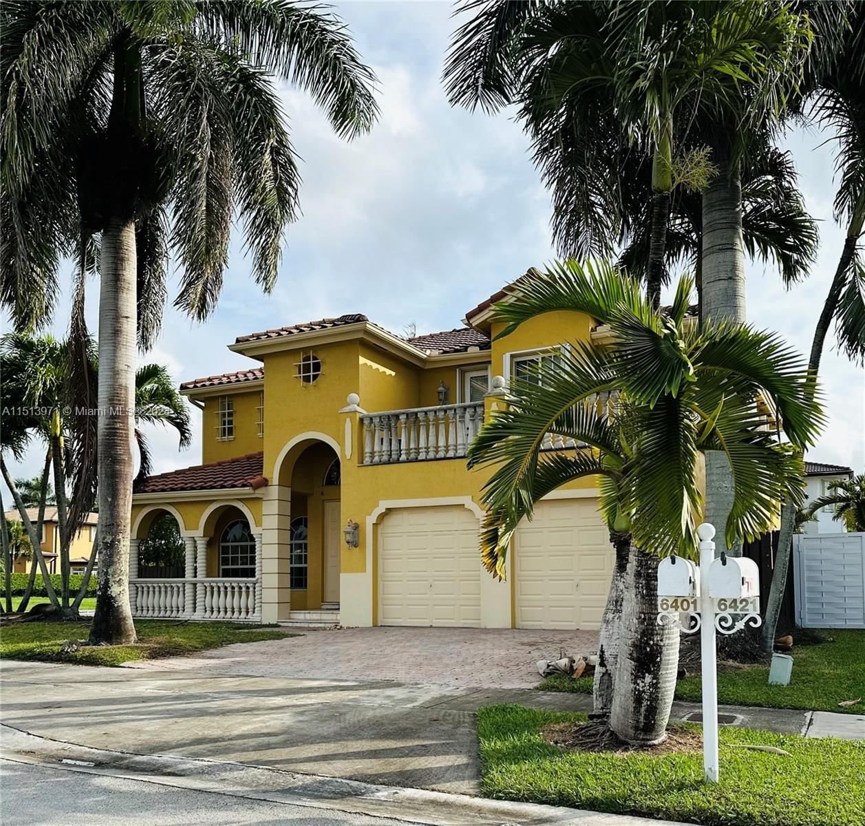 Real estate property located at 6401 163rd Ct, Miami-Dade County, CRESTVIEW LAKES, Miami, FL