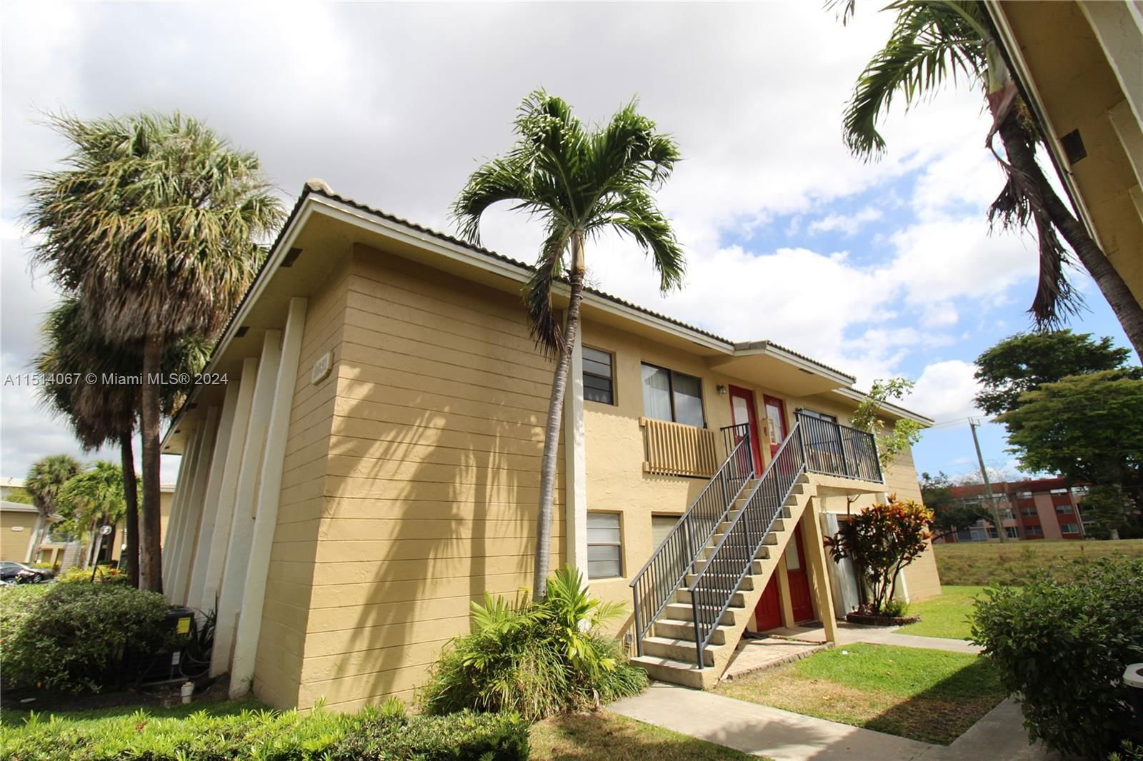 Real estate property located at 2631 Riverside Dr #5, Broward, VILLAS OF RIVERSIDE CONDO, Coral Springs, FL