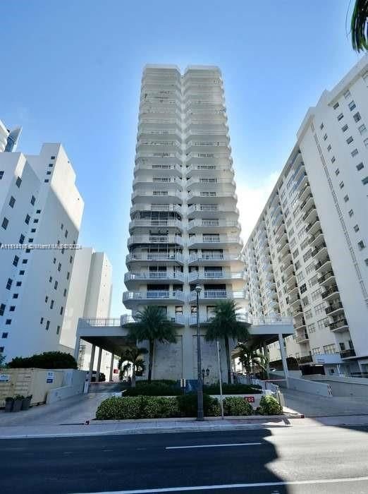 Real estate property located at 6061 Collins Ave #5B, Miami-Dade County, LE TRIANON CONDO, Miami Beach, FL