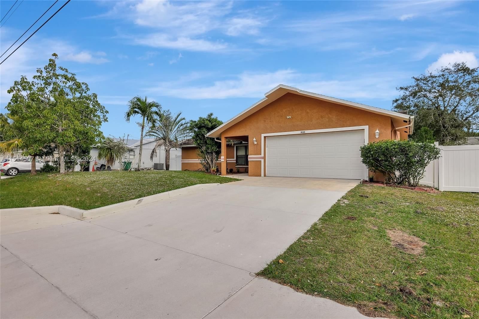 Real estate property located at 1925 Floresta Drive, St Lucie County, PORT ST LUCIE SECTION 10, Port St. Lucie, FL