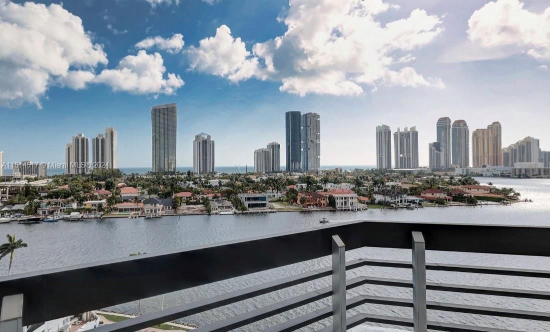 Real estate property located at 19101 36th Ct #1210, Miami-Dade County, MYSTIC POINTE Tower 200, Aventura, FL