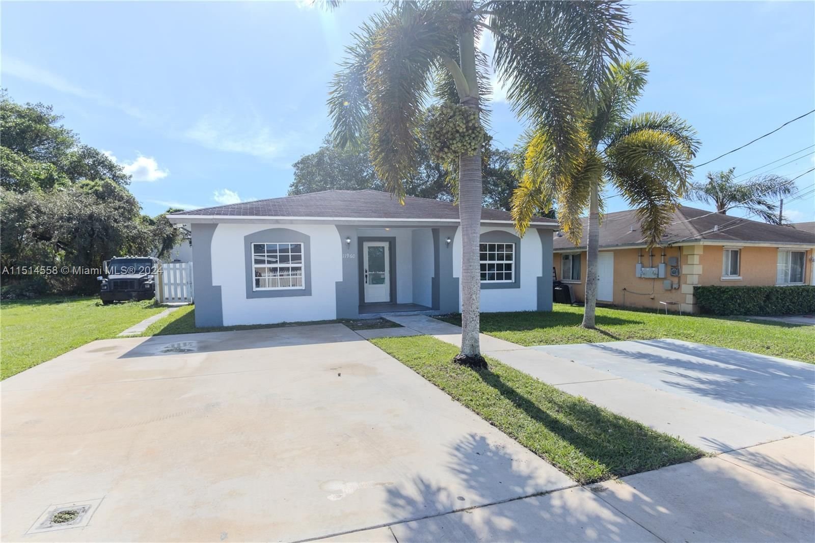 Real estate property located at 11960 217th St, Miami-Dade County, SYMMES-SHARMAN TRACT, Miami, FL