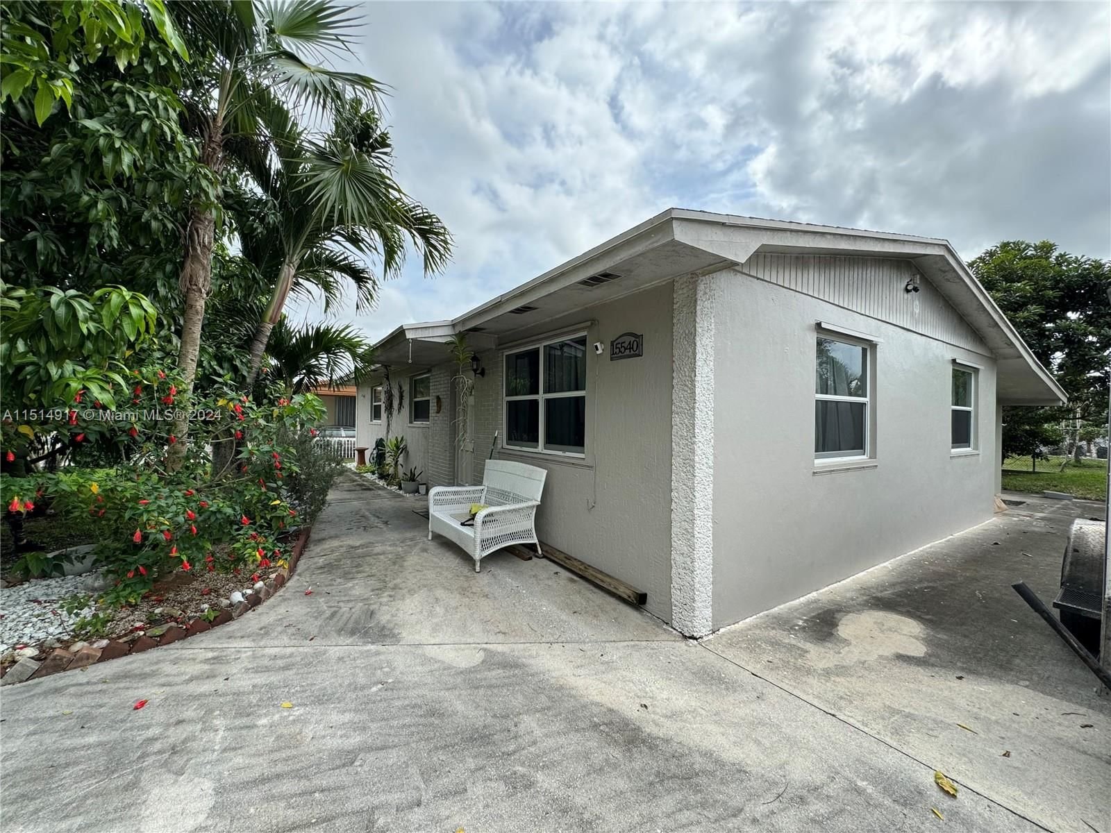 Real estate property located at 15540 296th St, Miami-Dade County, CAMELOT, Homestead, FL