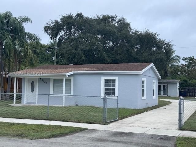 Real estate property located at 3909 28th St, Broward County, HYDE PARK SECOND SECTION, West Park, FL