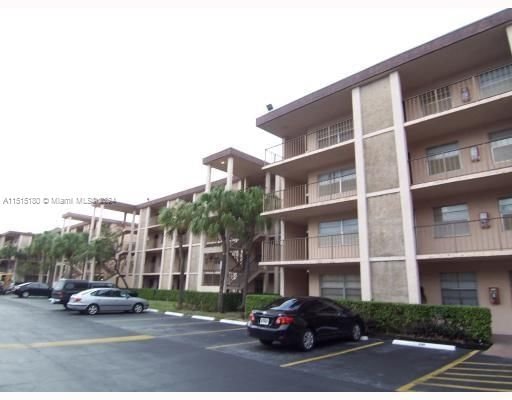 Real estate property located at 3001 48th Ave #236, Broward County, CYPRESS CHASE CONDO NO 6, Lauderdale Lakes, FL