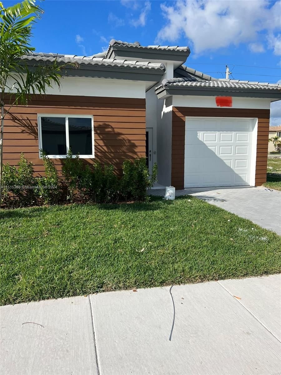 Real estate property located at 24128 116th Ct, Miami-Dade County, LUXOR HOMES, Homestead, FL