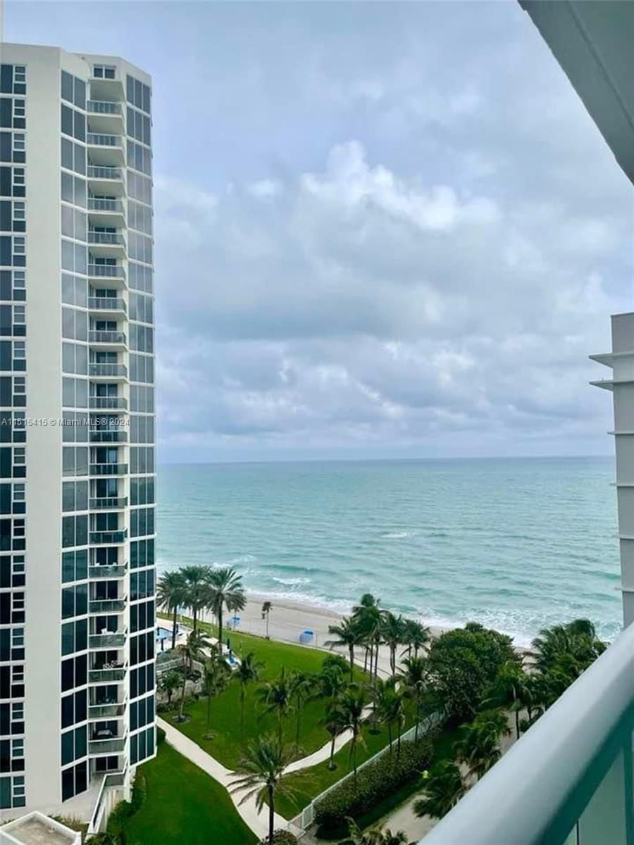 Real estate property located at 19201 Collins Ave #1025, Miami-Dade County, THE AVENTURA BEACH CLUB C, Sunny Isles Beach, FL