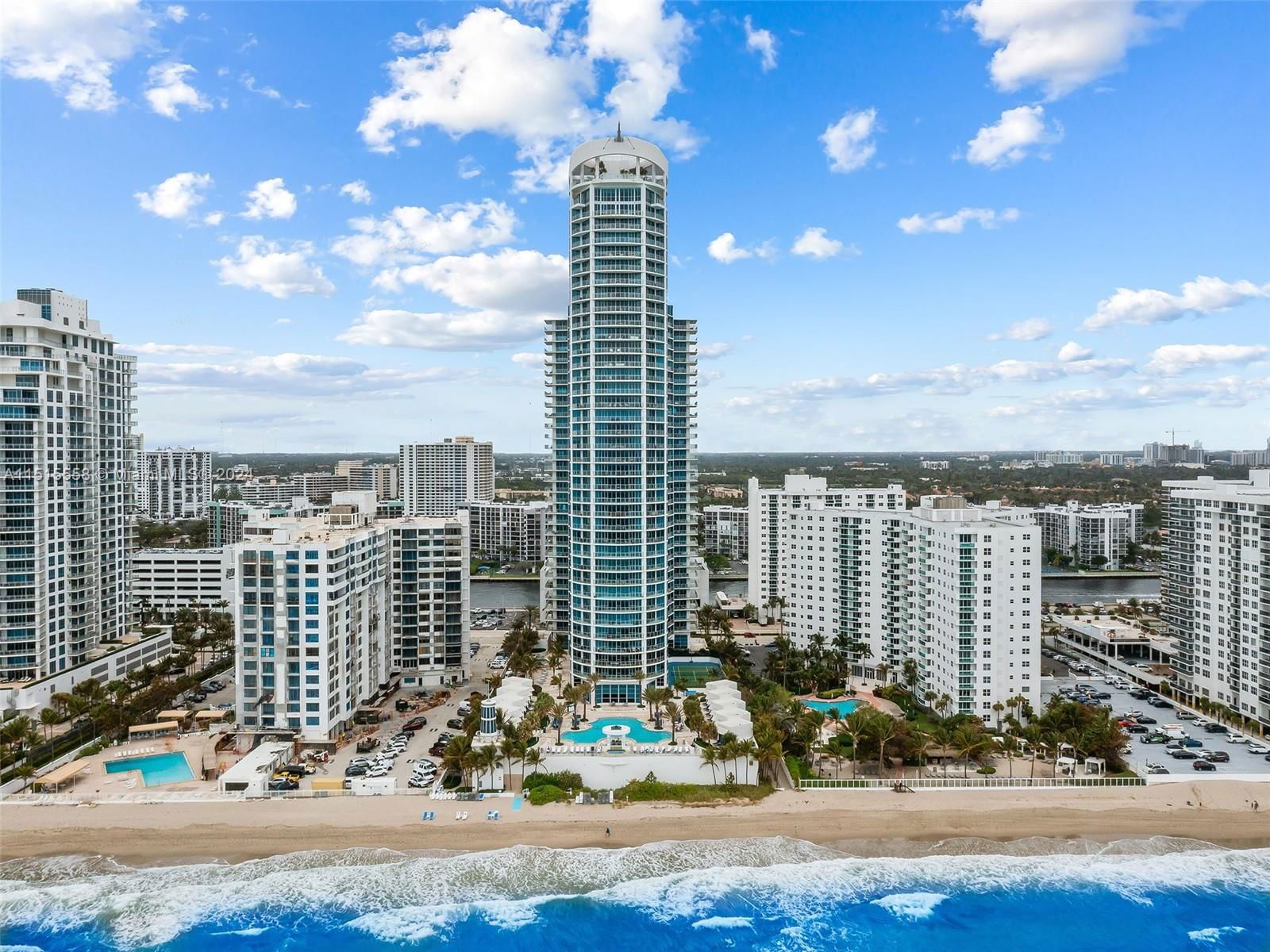 Real estate property located at 3101 Ocean Dr #405, Broward County, OCEAN PALMS CONDO, Hollywood, FL