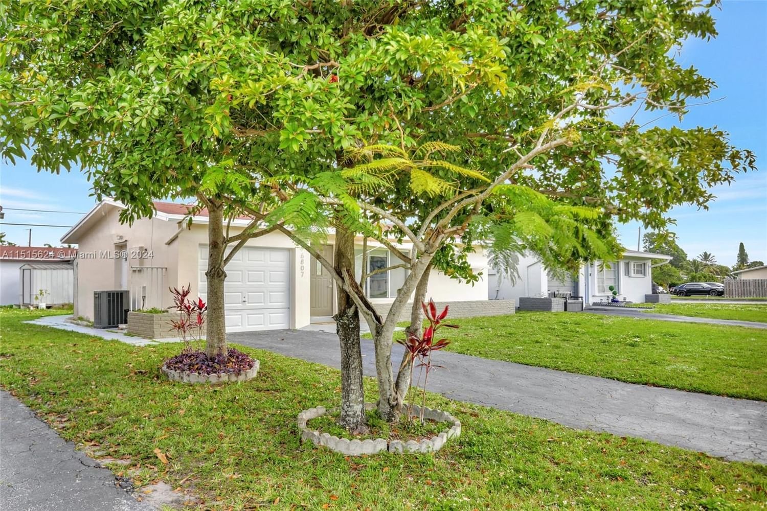 Real estate property located at 6807 29th St, Broward County, GOLD KEY VILLAS FIRST ADD, Sunrise, FL