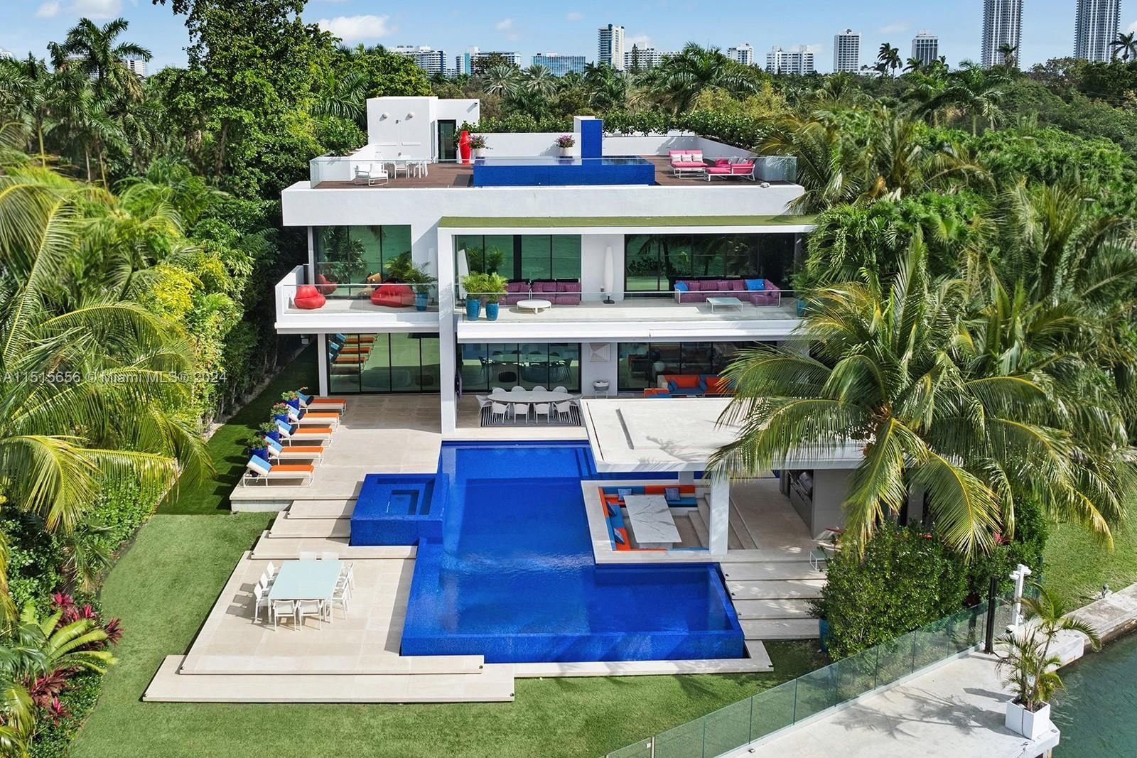 Real estate property located at 5004 Bay Rd, Miami-Dade County, LA GORCE GOLF SUB, Miami Beach, FL