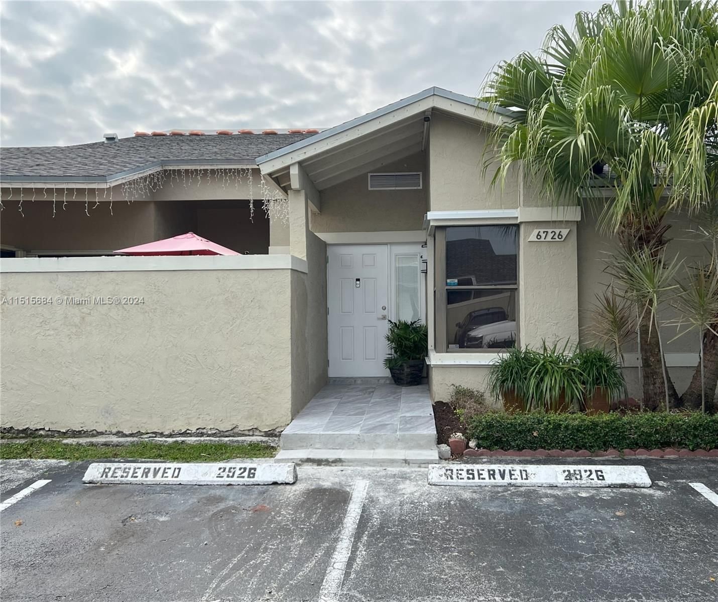 Real estate property located at 6726 152nd Pl #29-26, Miami-Dade County, WESTWIND LAKES GARDEN HOM, Miami, FL