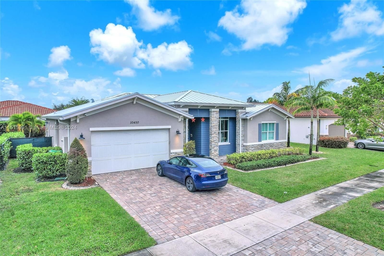 Real estate property located at 10450 Ranchette Dr, Broward County, RANCHETTE ISLE, Cooper City, FL
