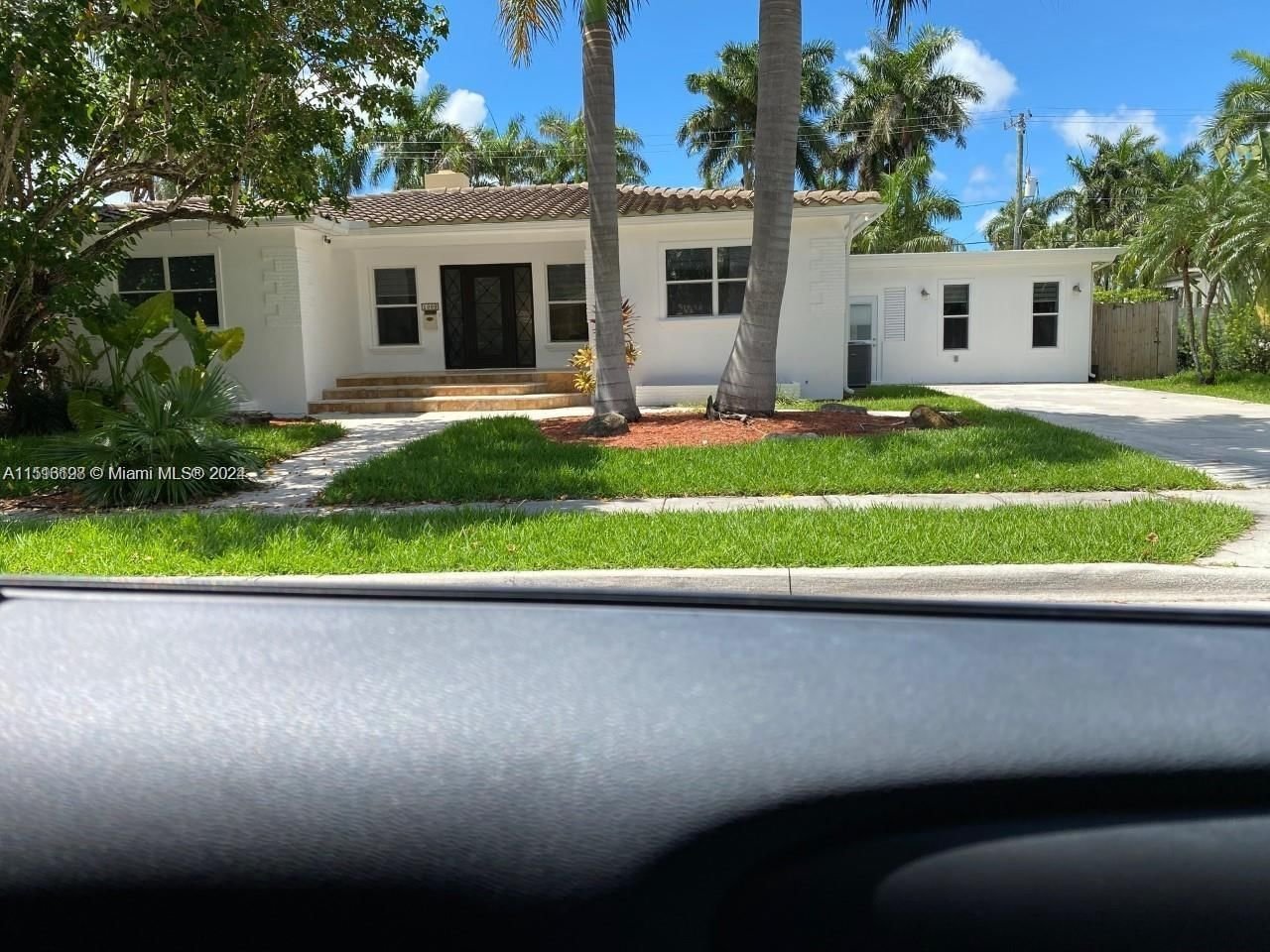 Real estate property located at 1000 Polk St, Broward County, HOLLYWOOD LAKES SECTION, Hollywood, FL