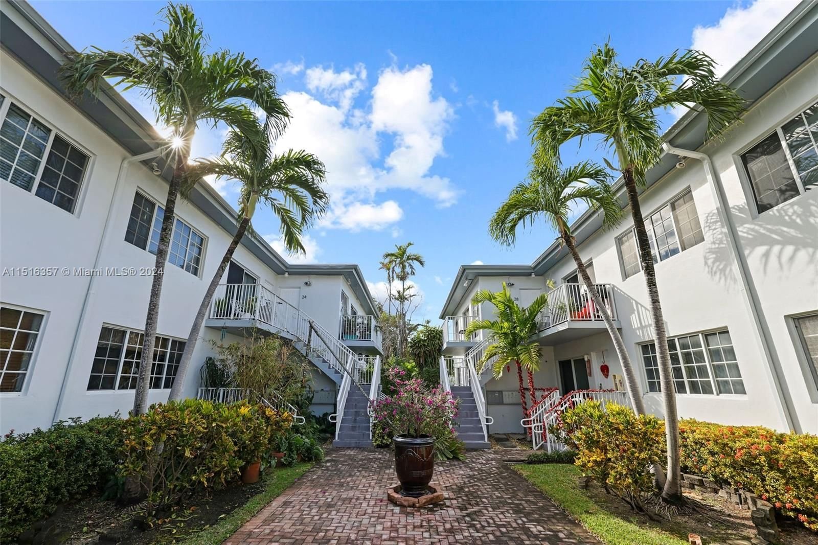Real estate property located at 9260 Bay Harbor Ter #22, Miami-Dade County, SOUTHERN STAR CONDO, Bay Harbor Islands, FL