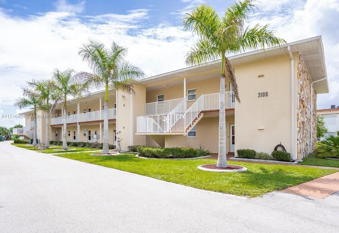 Real estate property located at 3106 Harbor blvd #3b, Charlotte County, parkway plaza, Port Charlotte, FL