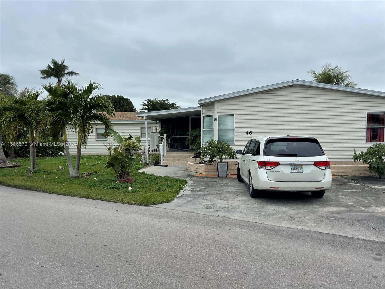 Real estate property located at 19800 180th Ave unit 46, Miami-Dade County, AMERICANA VILLAGE CONDO, Miami, FL