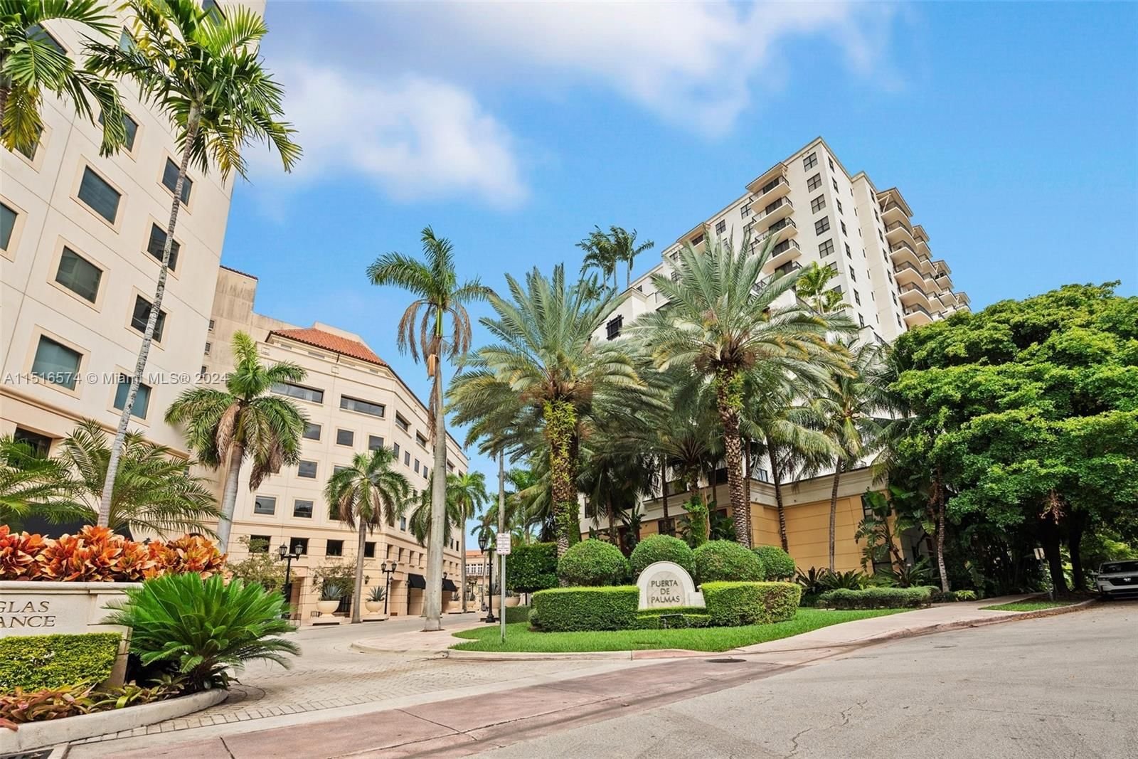 Real estate property located at 888 Douglas Rd PH14, Miami-Dade County, PUERTA DE PALMAS CONDO, Coral Gables, FL