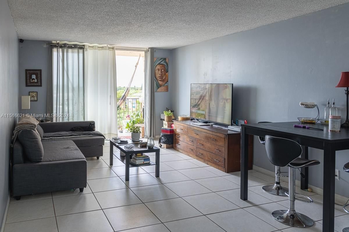 Real estate property located at 1465 123rd St #708, Miami-Dade County, Three Horizons South, North Miami, FL