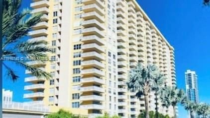 Real estate property located at 231 174th St #2120, Miami-Dade County, WINSTON TOWERS 400 CONDO, Sunny Isles Beach, FL