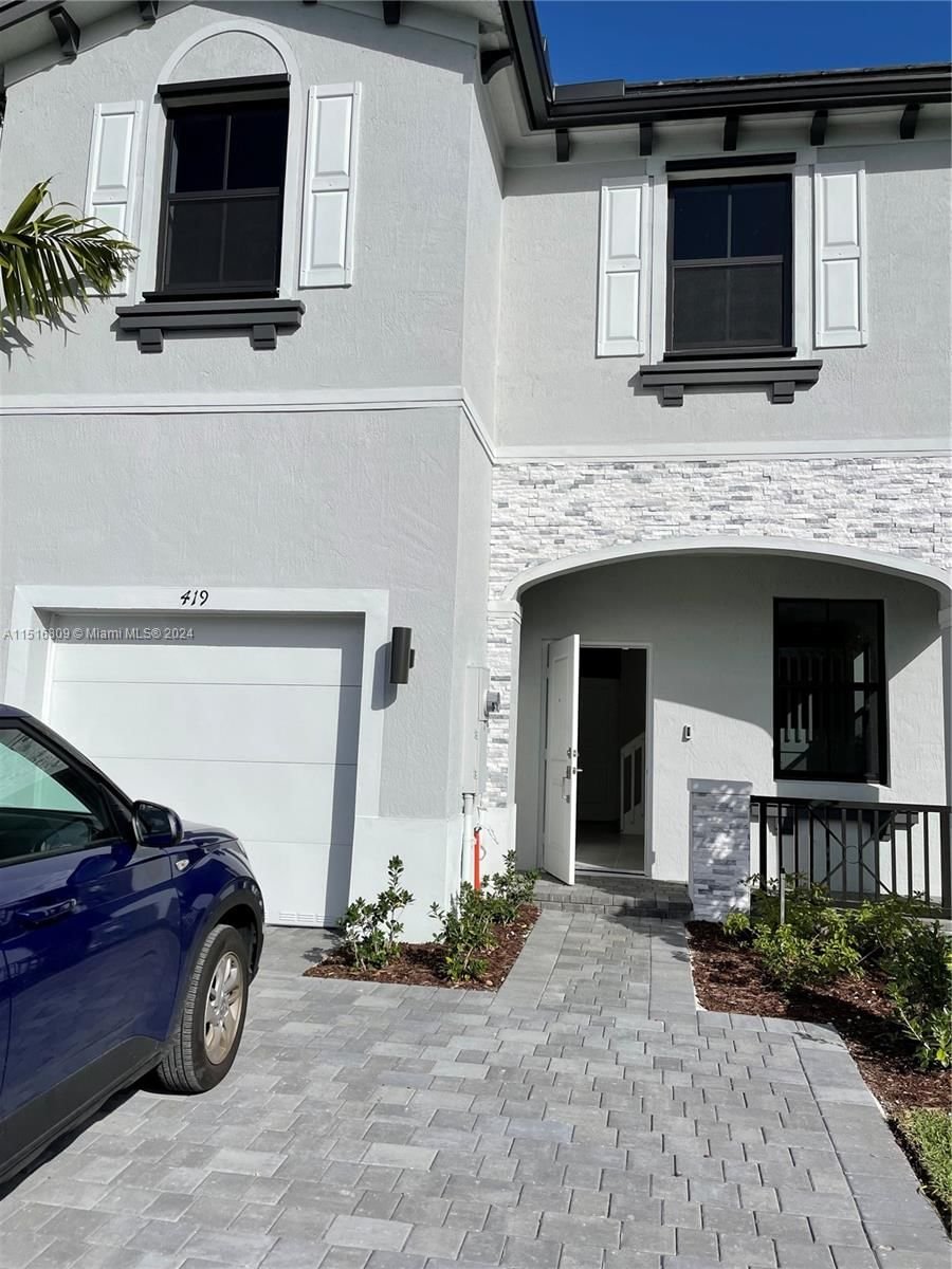Real estate property located at 20381 4th Ct, Miami-Dade County, V VISTA LAGO, Miami Gardens, FL