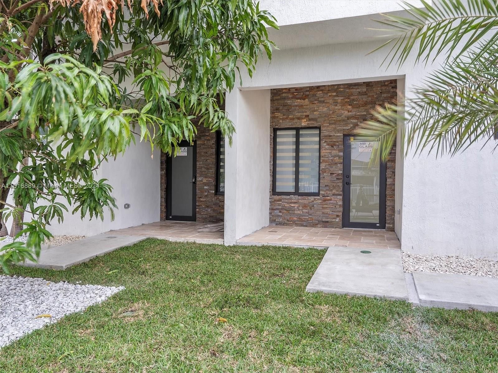 Real estate property located at 501 59th St, Miami-Dade County, LOGAN CREST REV PL, Hialeah, FL