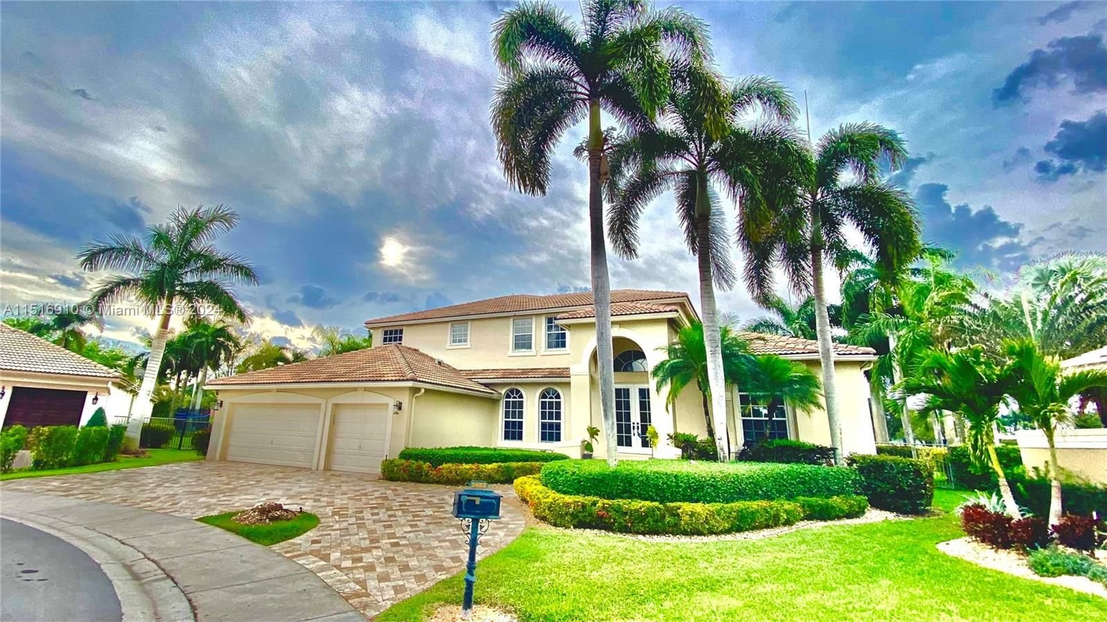 Real estate property located at 2463 Eagle Run Dr, Broward County, SECTOR 7 - PARCELS F G H, Weston, FL