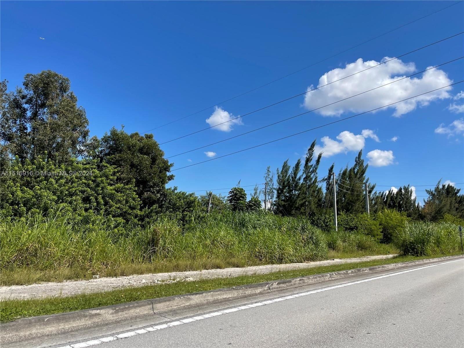 Real estate property located at 361X 158th Ave, Miami-Dade County, ATHOL SUB, Miami, FL