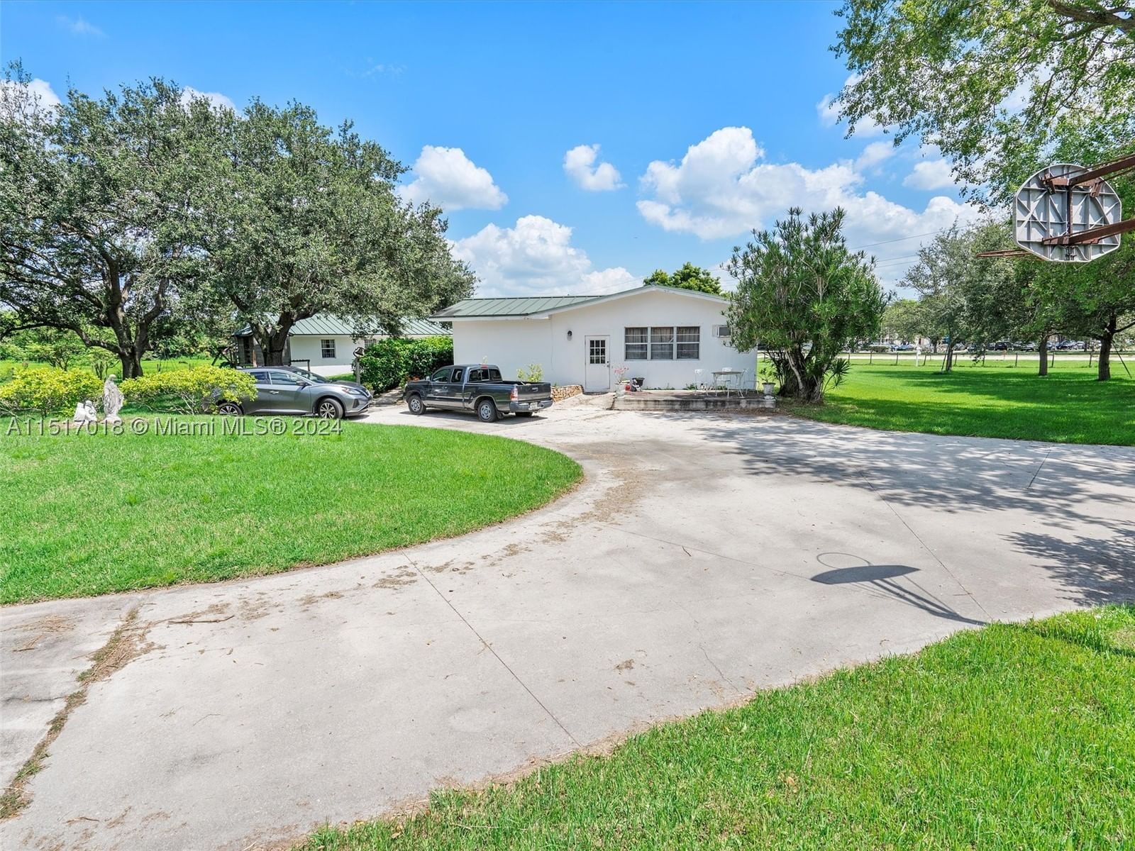 Real estate property located at 5901 160th Ave, Broward, Chambers Land Co Sub Se1/, Southwest Ranches, FL