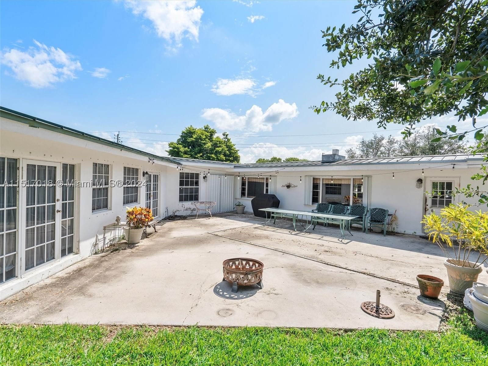 Real estate property located at 5901 160th Ave, Broward, Chambers Land Co Sub Se1/, Southwest Ranches, FL