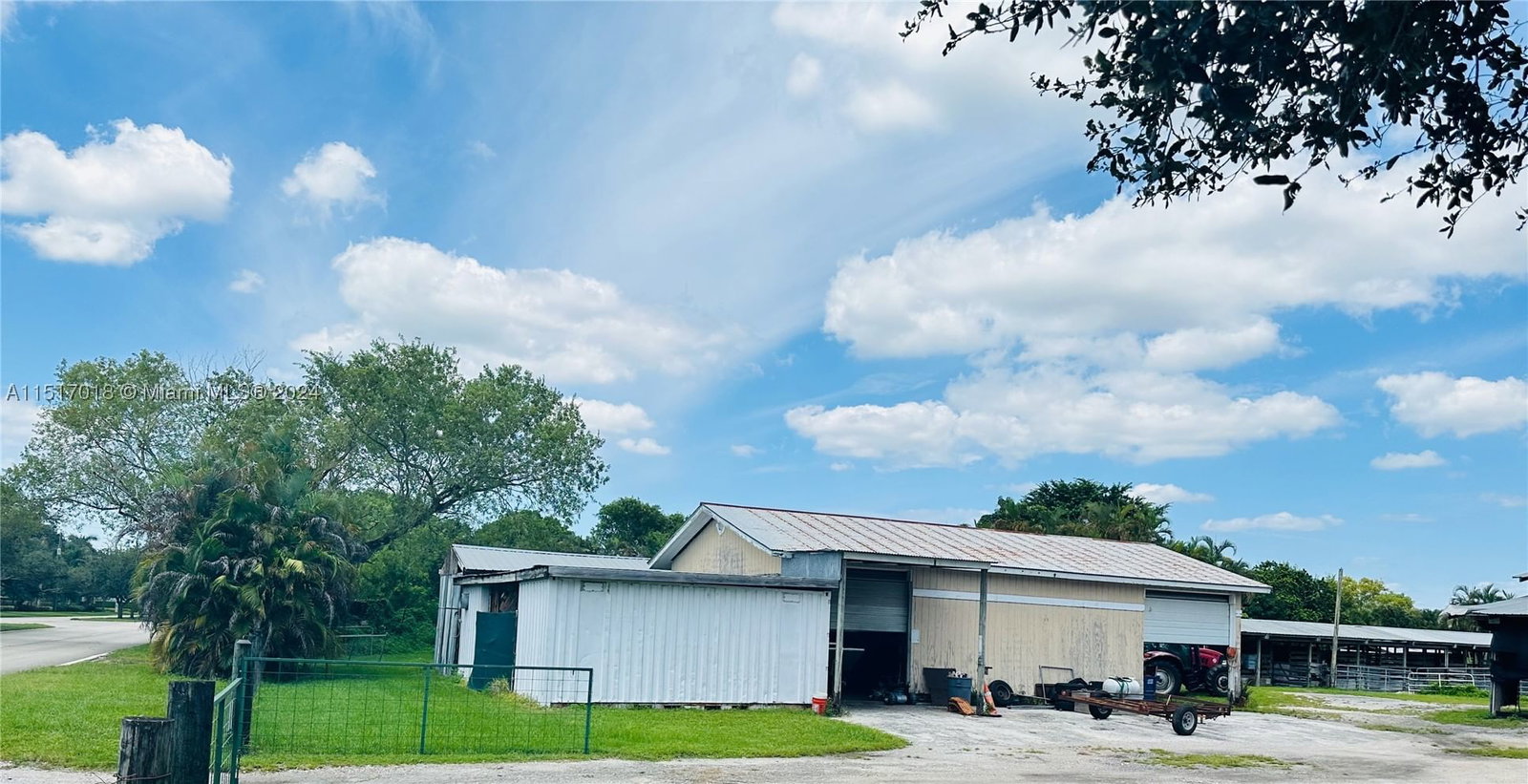 Real estate property located at 5901 160th Ave, Broward, Chambers Land Co Sub Se1/, Southwest Ranches, FL