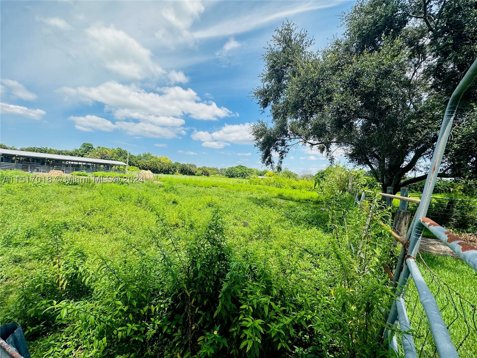 Real estate property located at 5901 160th Ave, Broward, Chambers Land Co Sub Se1/, Southwest Ranches, FL