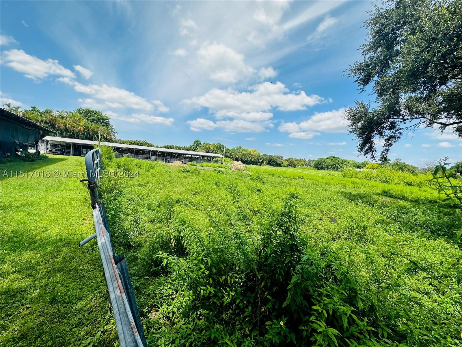 Real estate property located at 5901 160th Ave, Broward, Chambers Land Co Sub Se1/, Southwest Ranches, FL