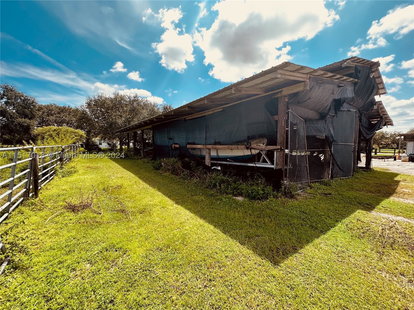 Real estate property located at 5901 160th Ave, Broward, Chambers Land Co Sub Se1/, Southwest Ranches, FL