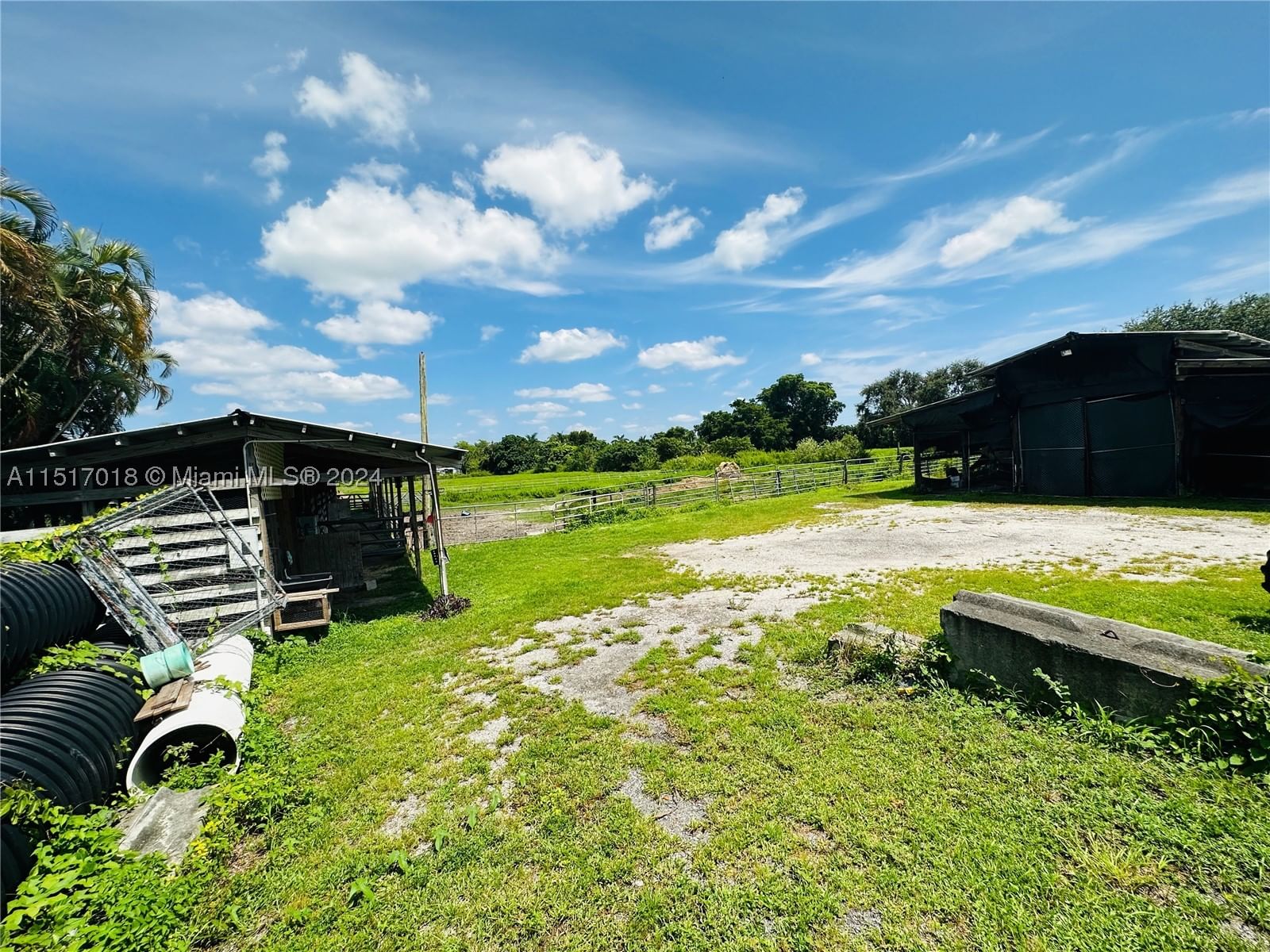 Real estate property located at 5901 160th Ave, Broward, Chambers Land Co Sub Se1/, Southwest Ranches, FL