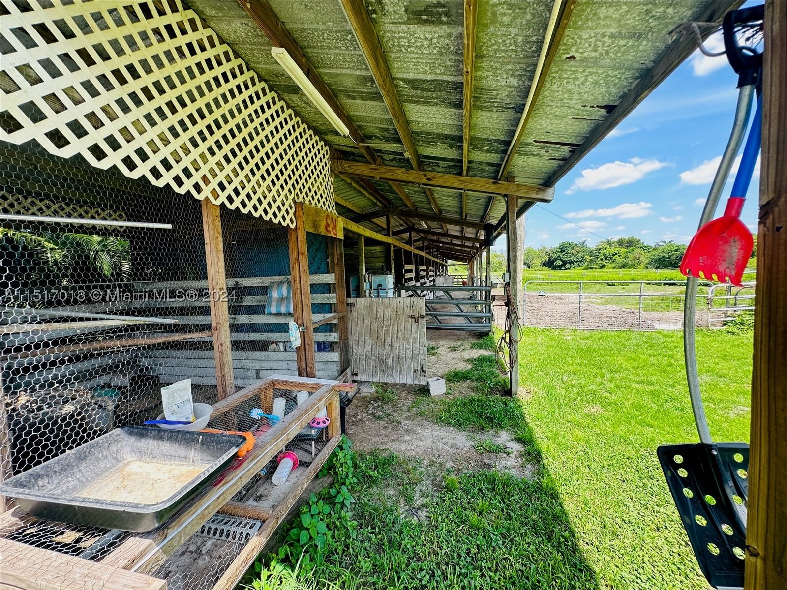 Real estate property located at 5901 160th Ave, Broward, Chambers Land Co Sub Se1/, Southwest Ranches, FL