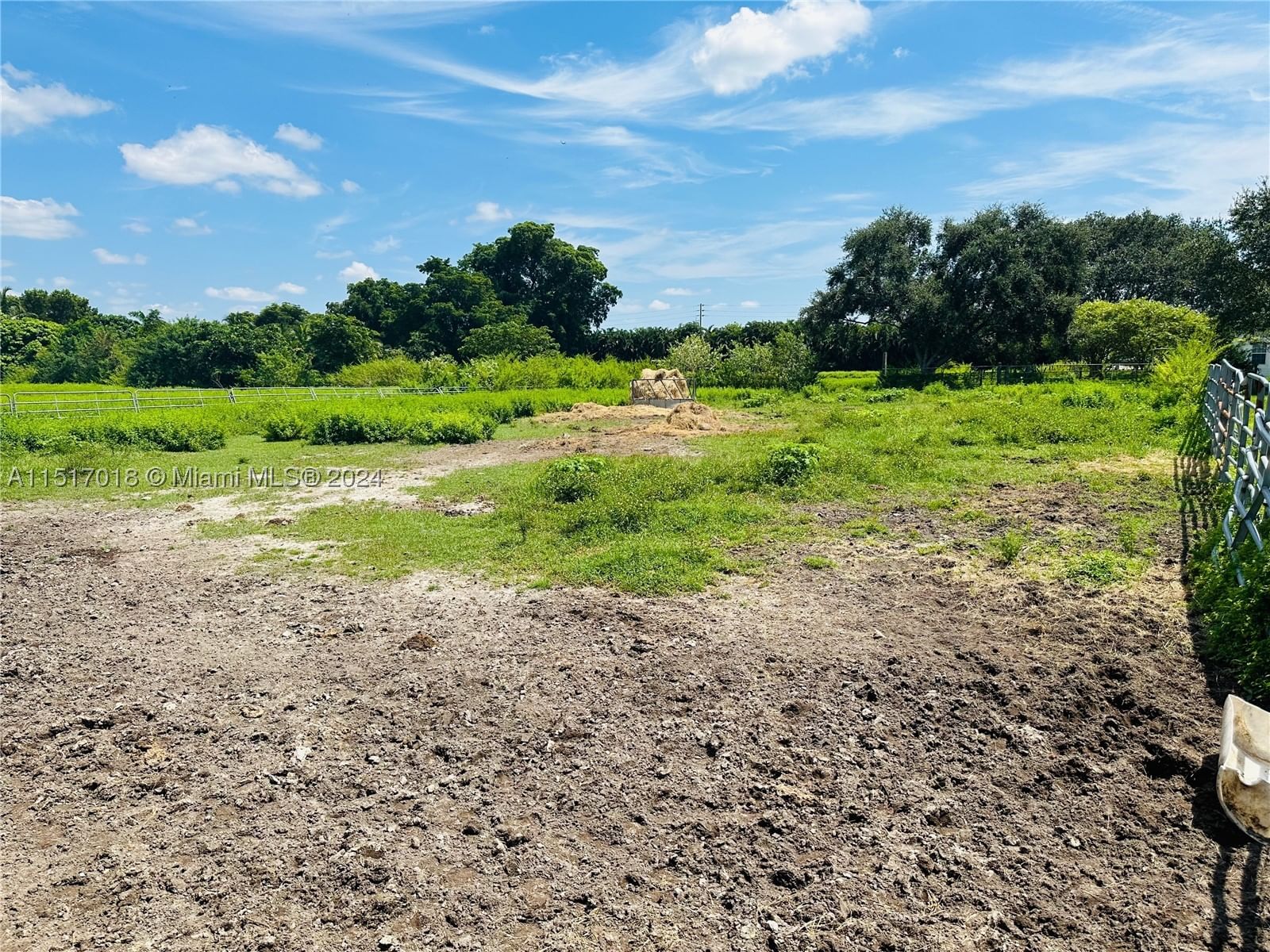 Real estate property located at 5901 160th Ave, Broward, Chambers Land Co Sub Se1/, Southwest Ranches, FL