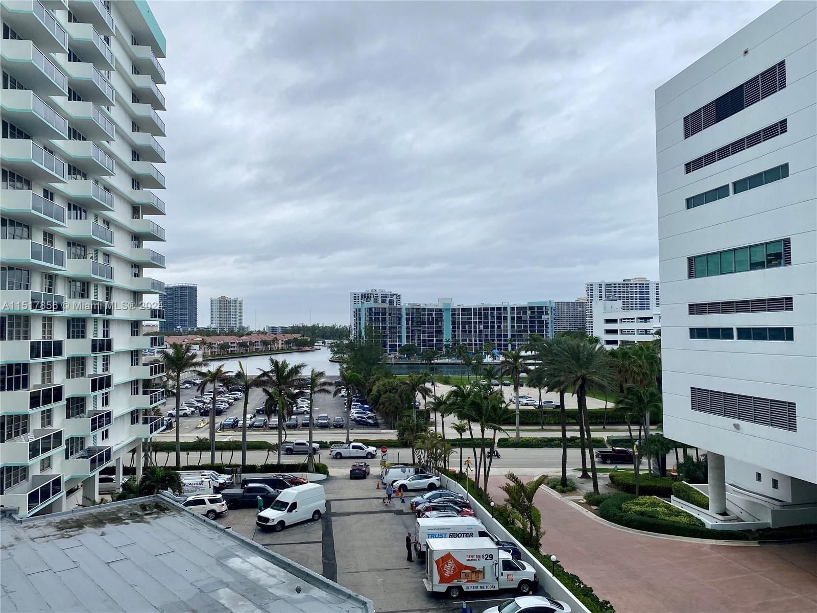 Real estate property located at 3725 Ocean Dr #617, Broward County, SEA AIR TOWERS CONDO, Hollywood, FL