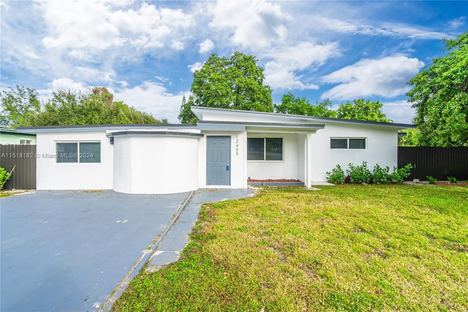 Real estate property located at 12405 20th Ave, Miami-Dade County, NICHOLS GOLF ESTATES, Miami, FL