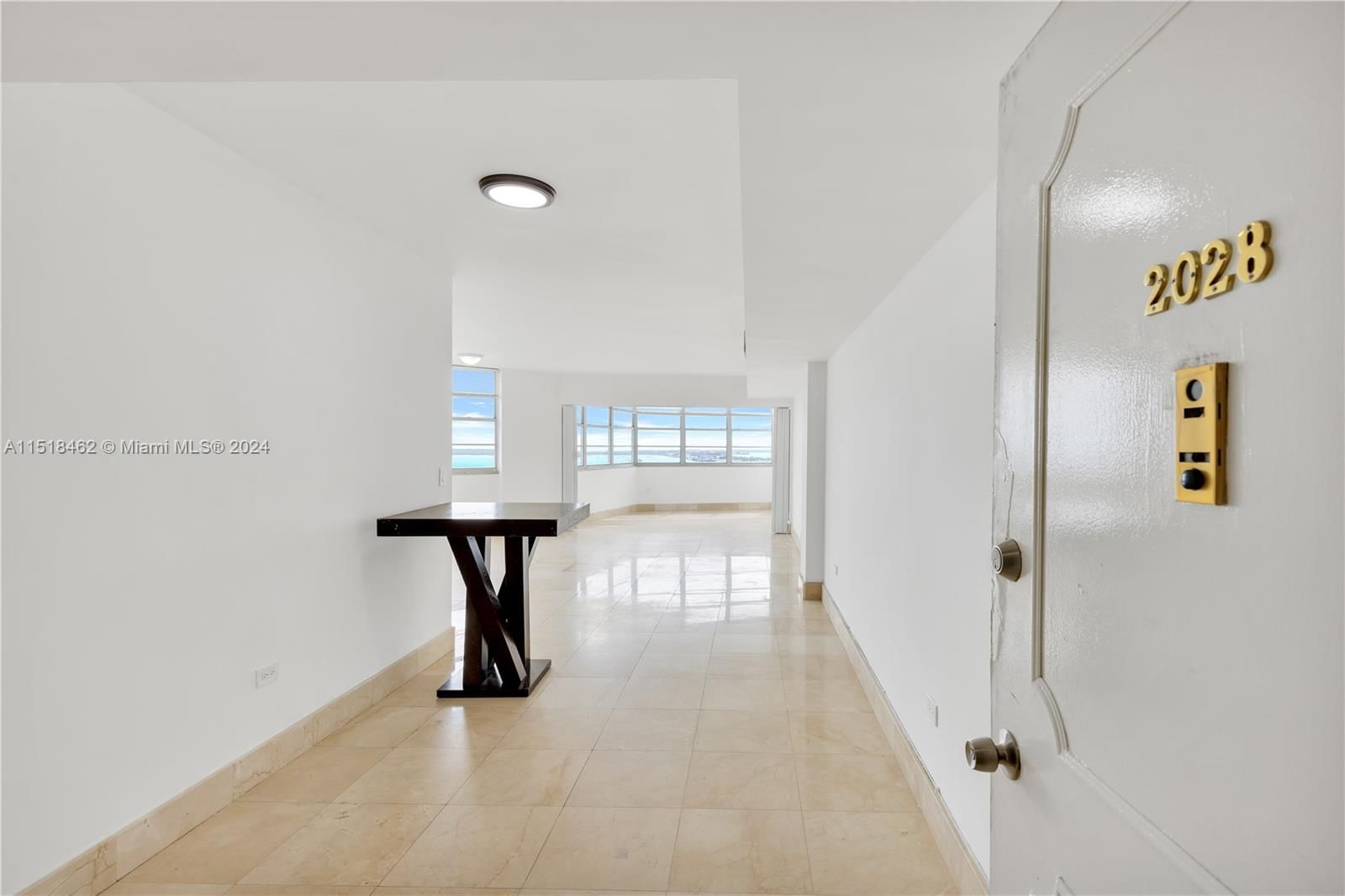 Real estate property located at 905 Brickell Bay Dr #2028, Miami-dade, Four Ambassadors Condo Ph, Miami, FL