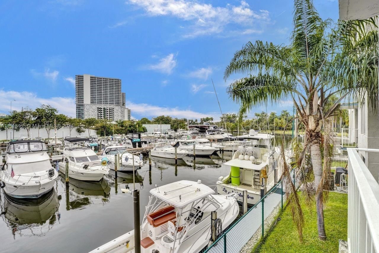 Real estate property located at 1720 N River Dr #210, Miami-Dade County, SERENITY ON THE RIVER CON, Miami, FL