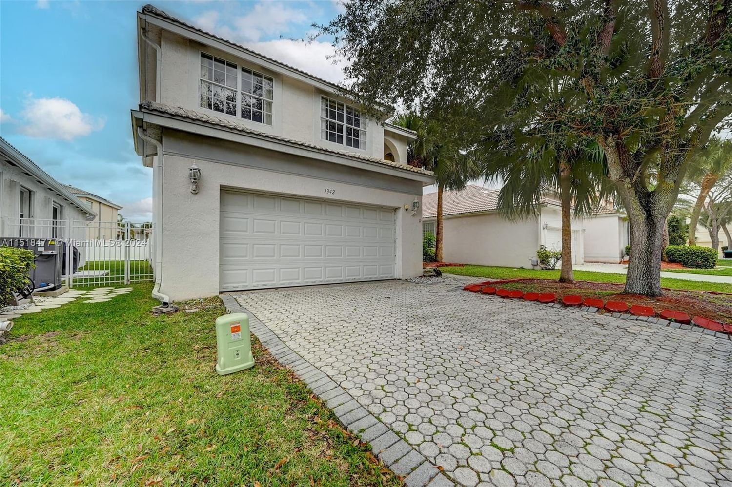 Real estate property located at 3342 70th Ave, Broward County, HOLIDAY SPRINGS EAST, Margate, FL