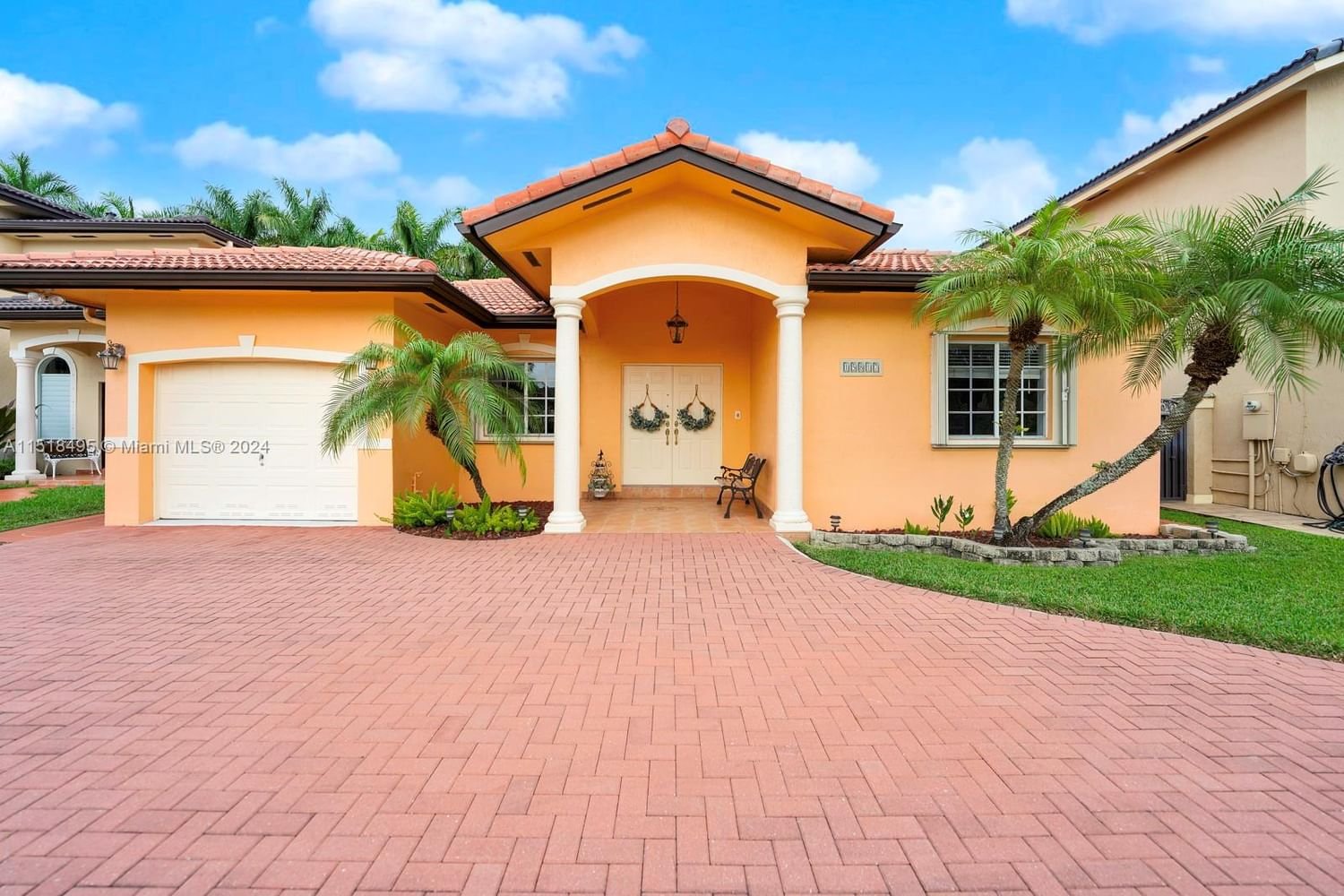 Real estate property located at 15817 69th Ln, Miami-Dade County, LAROSE SUB, Miami, FL