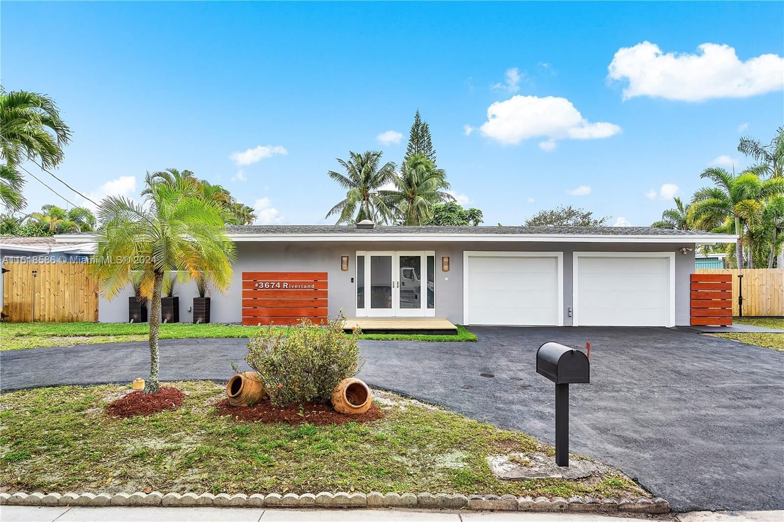 Real estate property located at 3674 Riverland Rd, Broward County, LAUDERDALE ISLES NO 2-BLK, Fort Lauderdale, FL