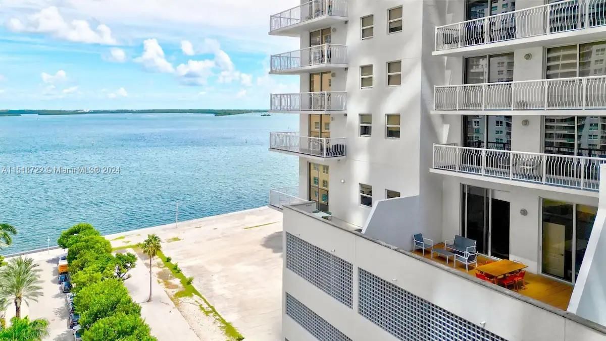 Real estate property located at 1200 Brickell Bay Dr #1404, Miami-Dade, THE CLUB AT BRICKELL BAY, Miami, FL