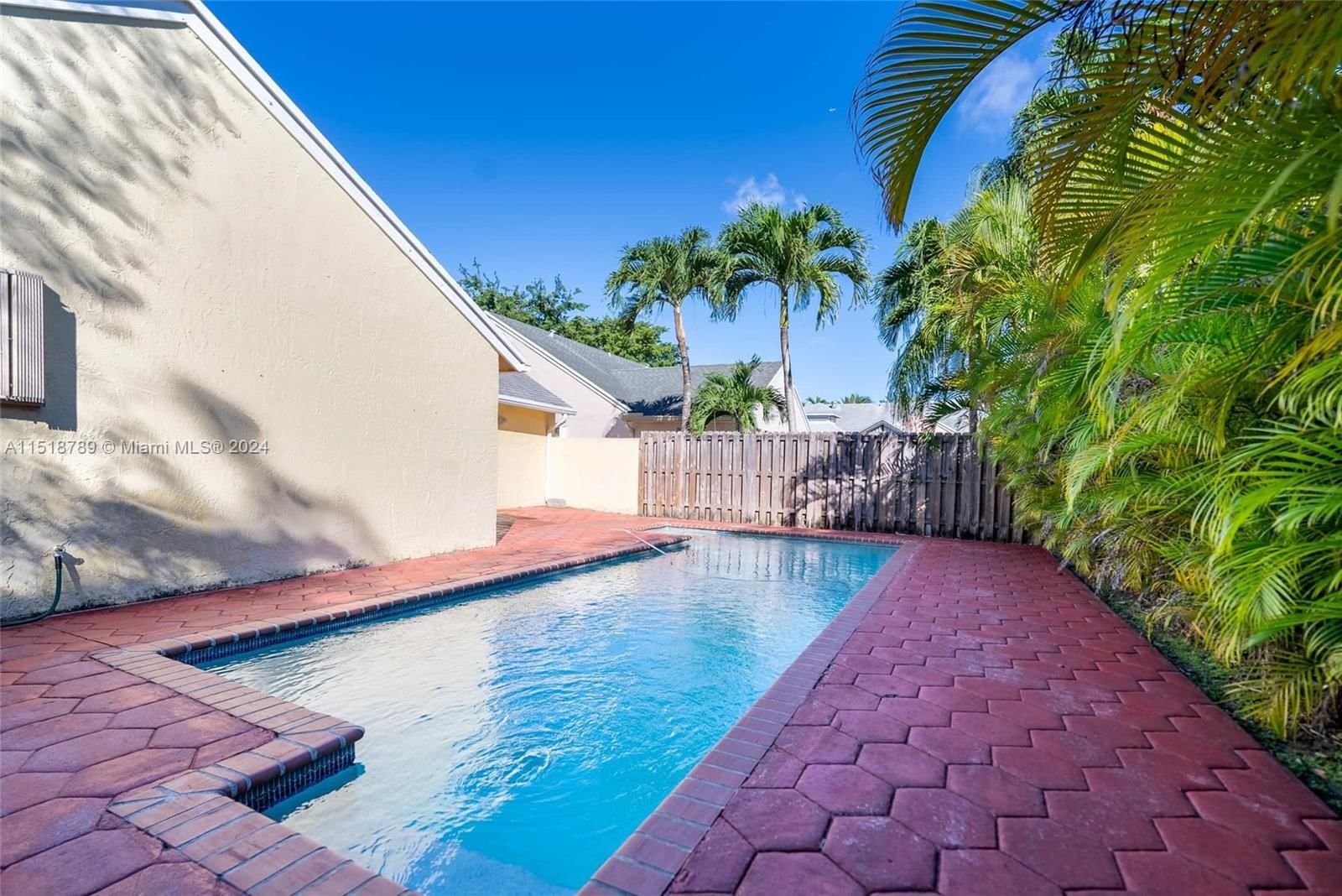 Real estate property located at 11047 147th Pl, Miami-Dade County, SUNFISH AT THE HAMMOCKS, Miami, FL